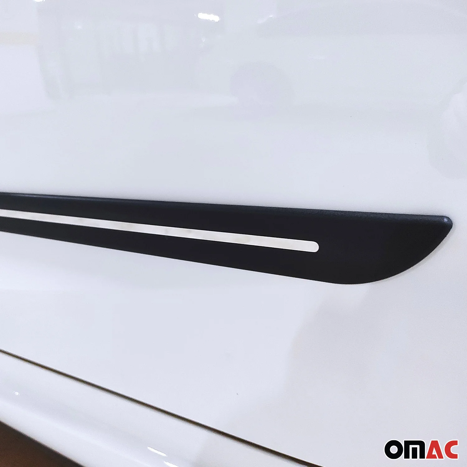 Garniture baguette de porte latérale pour Skoda Karoq 2017-2026 Noir Chromé 4Pcs - Image 10